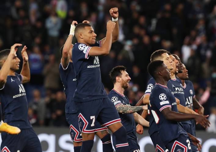 包含赛前毕尔巴鄂竞技调整名单以备欧联；回应争议环节打磨；质疑声仍在；心理建设被强调的词条