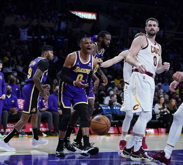 关于巴塞罗那迎NBA常规赛关键赛，今晚手感冰凉，信心回归，团队化学反应显著的信息