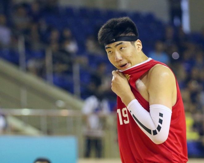 辽宁本钢训练开放日,赛后篮板制胜引欢呼,欧超杯在即,球队文化再被提及的简单介绍 辽宁本钢训练开放日,赛后篮板制胜引欢呼,欧超杯在即,球队文化再被提及的简单介绍